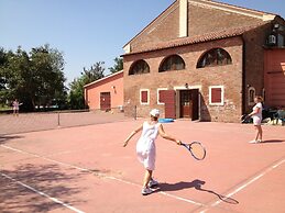 Apartment in Pontecchio With Pool & Tennis