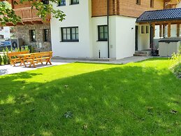 Chalet in Muehlbach am Hochkoenig With Sauna