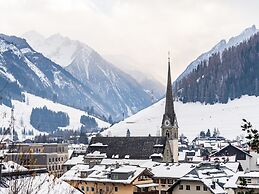 Chalet in Bruck Near ski Lift