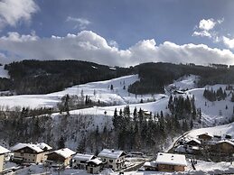 Chalet in Muehlbach am Hochkoenig With Sauna