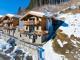 Chalet in Muehlbach am Hochkoenig With Sauna