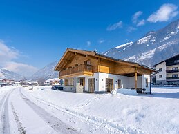 Luxury Chalet in Bad Hofgastein With Sauna