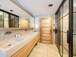 Alluring Family Chalet in Wagrain with Sauna near City Center