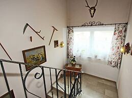 Apartment in Aschau im Zillertal With Balcony