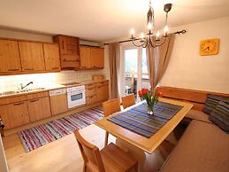 Apartment in Hopfgarten/brixental Near ski Lift