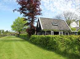 Peacefule Holiday Home for 2 People in Heiloo near Egmond
