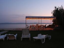 Elegant Holiday Home in Privlakaw With Garden