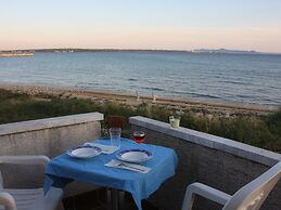 Elegant Holiday Home in Privlakaw With Garden