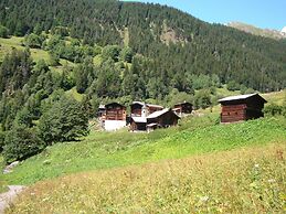 Cozy Chalet in Chrixacher near Forest