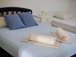 Fantastic Holiday Home With Amazing Garden, Private Pool, Directly on 