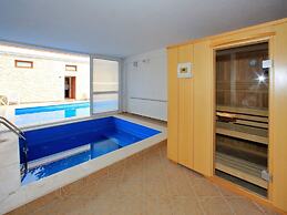Fantastic Holiday Home With Amazing Garden, Private Pool, Directly on 