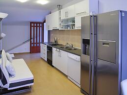 Fantastic Holiday Home With Amazing Garden, Private Pool, Directly on 