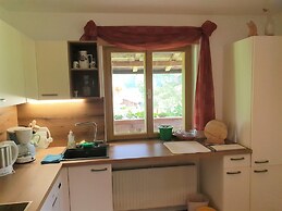 Cosy Apartment in Neukirchen near Krimmler Waterfalls