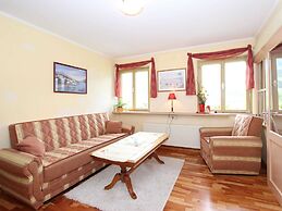 Cosy Apartment in Neukirchen near Krimmler Waterfalls