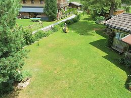 Cosy Apartment in Neukirchen near Krimmler Waterfalls