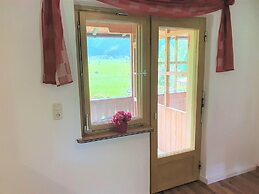 Cosy Apartment in Neukirchen near Krimmler Waterfalls