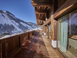 Modern Chalet With Sauna