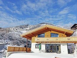 Penthouse in ski Resort in Piesendorf