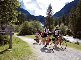 Chalet in Neukirchen am Grossvenediger With Pool