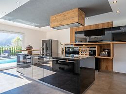 Chalet in Neukirchen am Grossvenediger With Pool