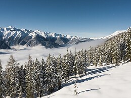 Chalet in Neukirchen am Grossvenediger With Pool