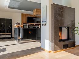 Chalet in Neukirchen am Grossvenediger With Pool