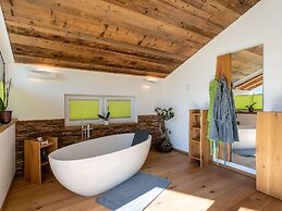 Chalet in Neukirchen am Grossvenediger With Pool