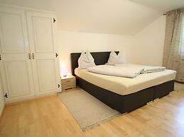 Cozy Apartment in Niedernsill With Garden