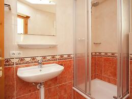 Chalet Apartment in ski Area Saalbach-hinterglemm