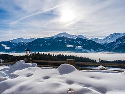 Welcoming Apartment in Hollersbach im Pinzgau near Ski Area