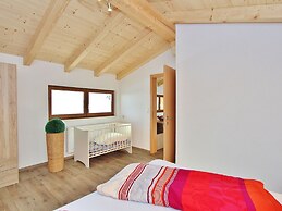 Welcoming Apartment in Hollersbach im Pinzgau near Ski Area