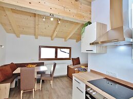 Welcoming Apartment in Hollersbach im Pinzgau near Ski Area