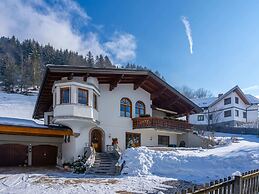 Apartment in Bad Hofgastein With Sauna