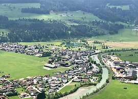 Spacious Apartment near Ski Area in Niedernsill