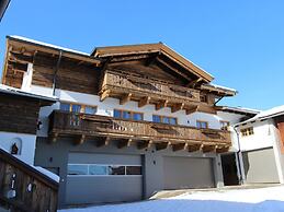 Apartment in Kaprun Near the ski Area