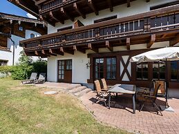 Luxurious Apartment in Furth With Pool