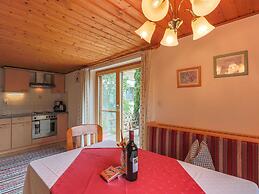 Cozy Holiday Home in Piesendorf near Ski Area
