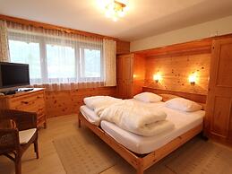 Chalet Anna Near Ski Area in Niedernsill