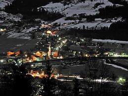 Chalet Anna Near Ski Area in Niedernsill