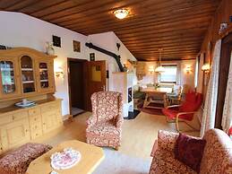 Chalet Anna Near Ski Area in Niedernsill