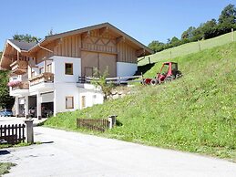 Spacious Villa With Sauna in Mittersill