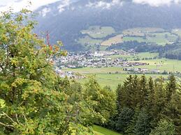 Spacious Villa With Sauna