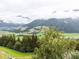 Spacious Villa With Sauna