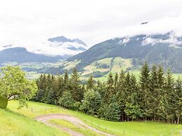 Spacious Villa With Sauna