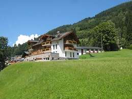 Ski In, Ski Out in Saalbach near Zell am See Xpress