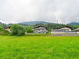 Plush Apartment in Neukirchen am Großvenediger near Ski Area