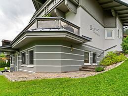 Plush Apartment in Neukirchen am Großvenediger near Ski Area