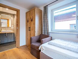 Chalet in Bruck am Grossglockner With Sauna