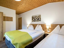 Comfortable Holiday Home