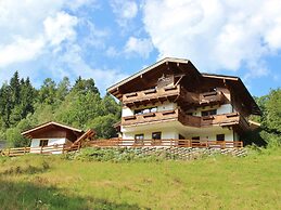 Comfortable Holiday Home